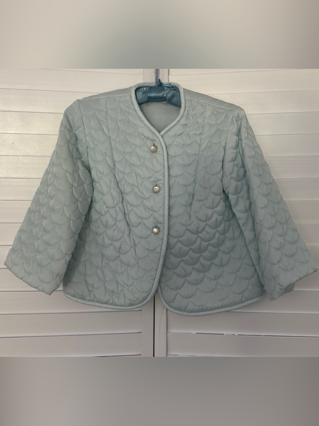 Vintage 60s Barbizon Intimates Quilted Pale Blue Satin Pearl-Button Jacket Sm
